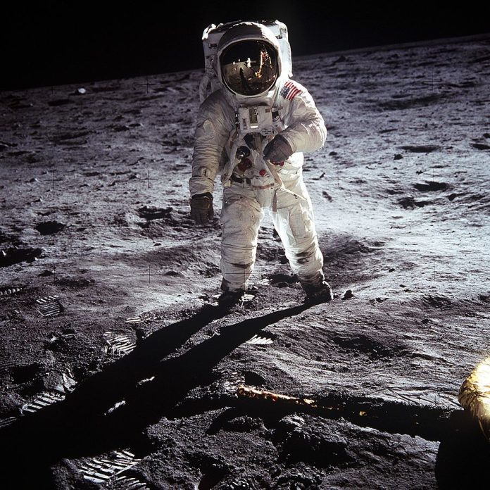 Delivering stuff to the Moon Meet the first companies hired by NASA
