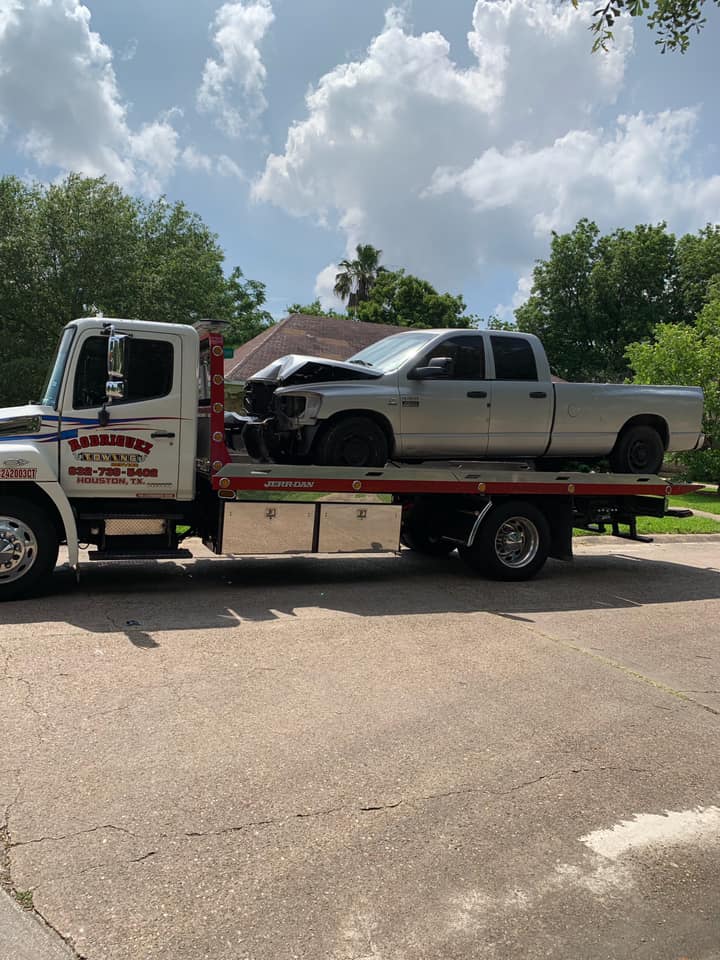 tow truck houston heights - Gabriela Fitts