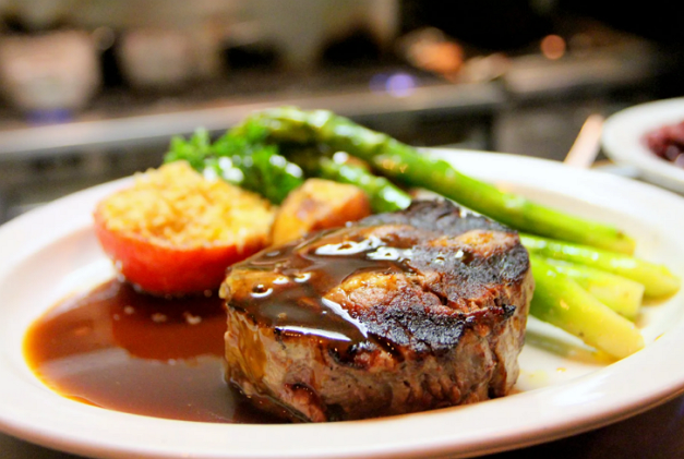 5 Best Steakhouses in Austin