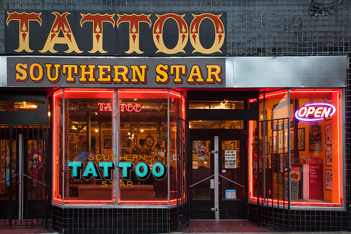 5 Best Tattoo Shops in Los Angeles 🥇