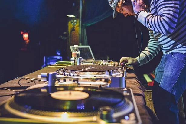 5 Best DJs in Austin
