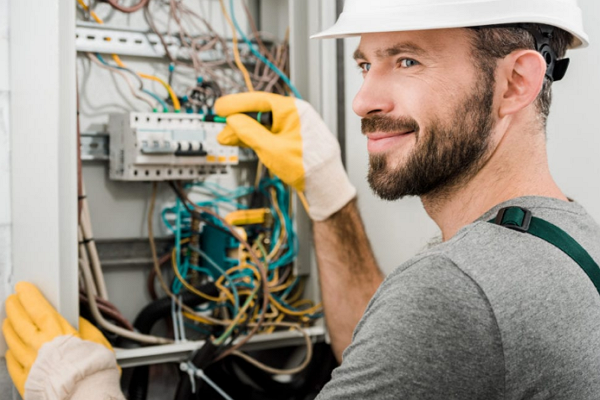 Electricians in Fresno