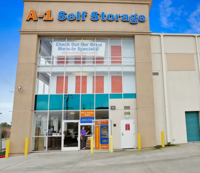 One of the best Self Storage in Oakland