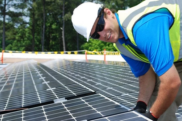 Solar Panel Maintenance in Raleigh