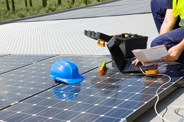 Top Solar Battery Installers in Miami