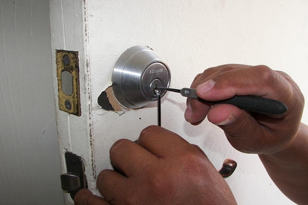 One of the best Locksmith in Tampa