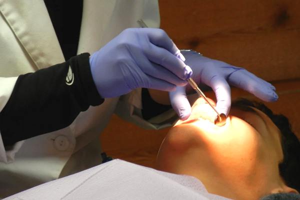 Cosmetic Dentists in Oakland