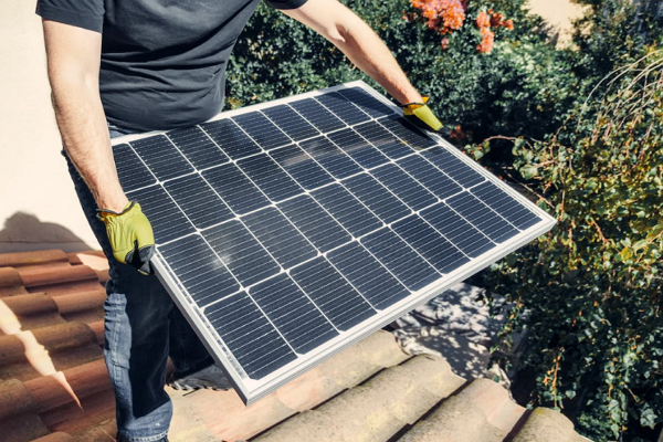 Solar Panel Maintenance in Long Beach