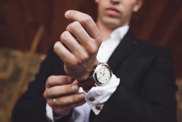 Luxury Watches to Buy for a Present