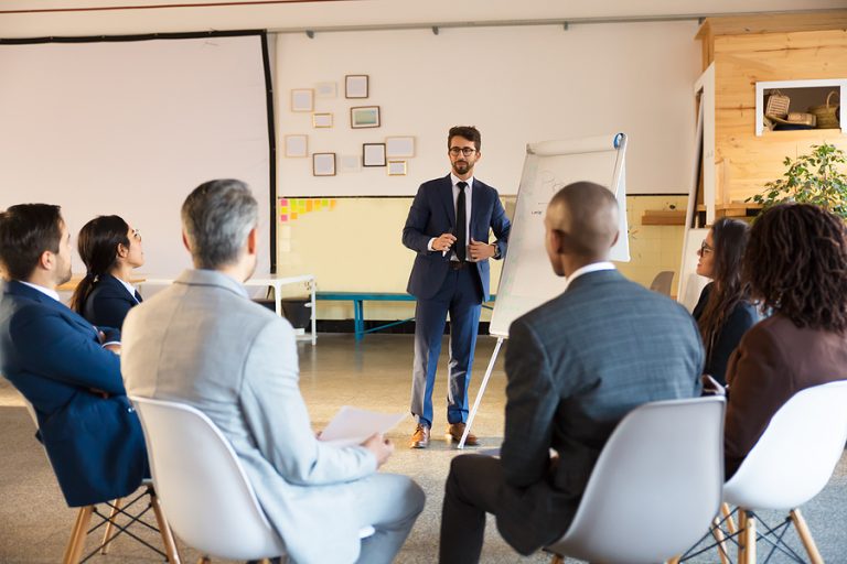 Top 6 Best Communication Coaching Programs