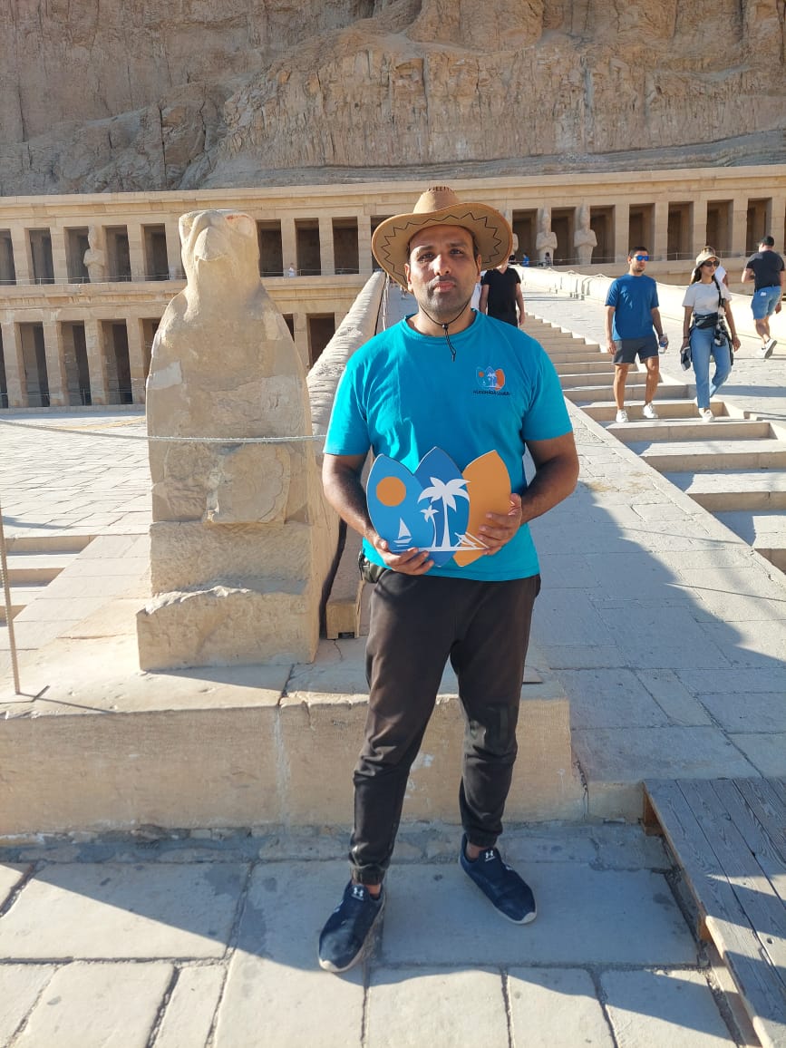Hurghada to Pyramids by Minivan